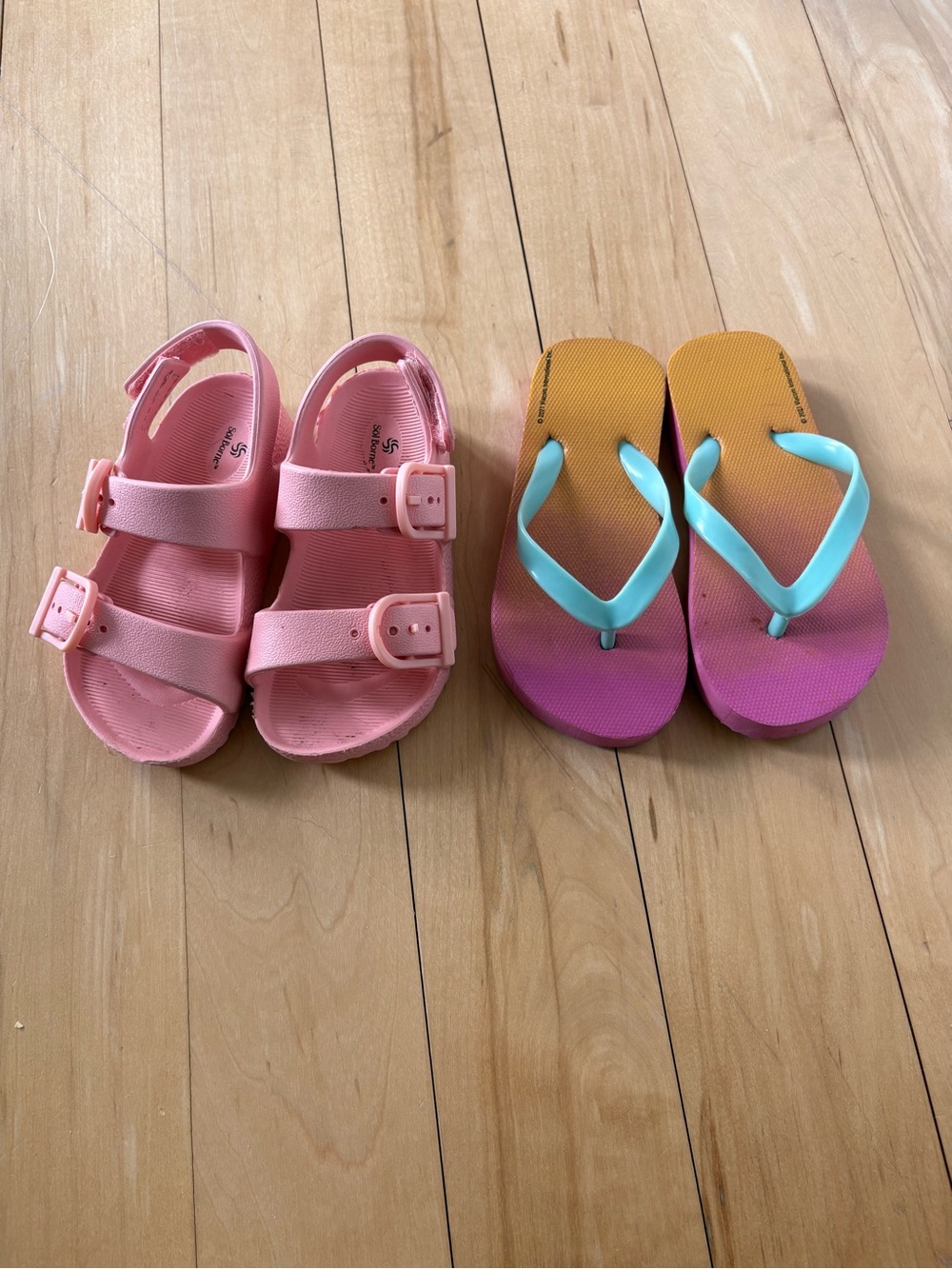 2 Pairs Girls' Summer Shoes
